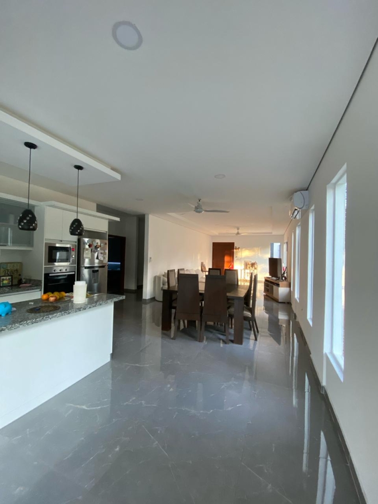 Haus 445 – San Bernardino