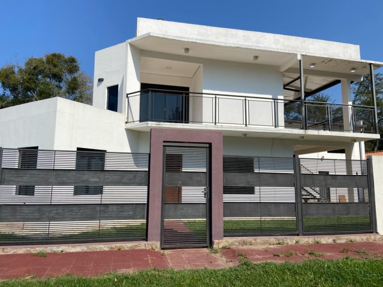 Haus 447 – San Bernardino