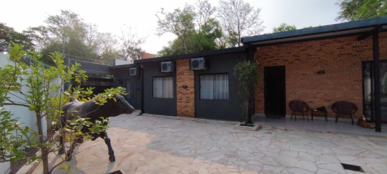 Haus 413 – San Bernardino