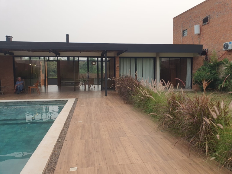 Haus 410 – San Bernardino