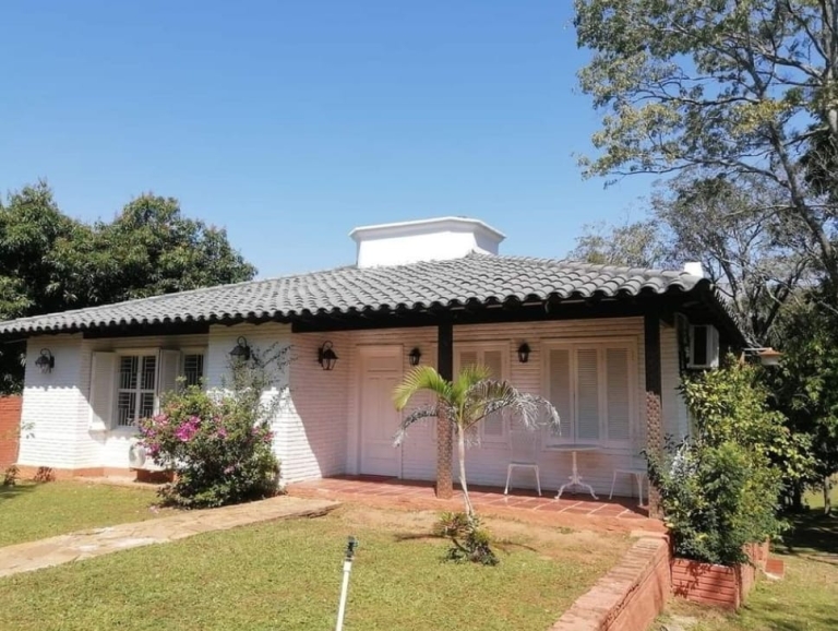 Haus 499 – Itacurubi de la Cordillera