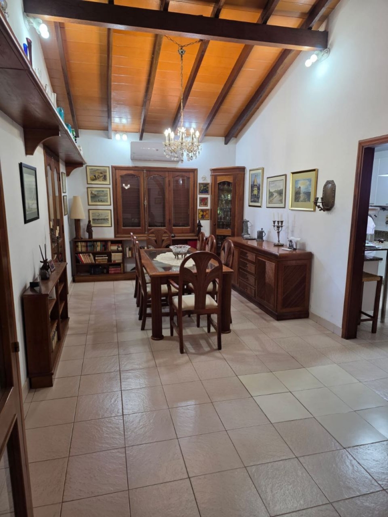 Haus 448 – Ypacaraí
