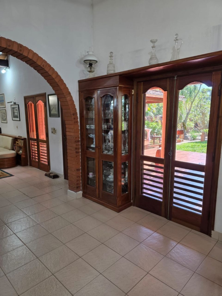 Haus 448 – Ypacaraí