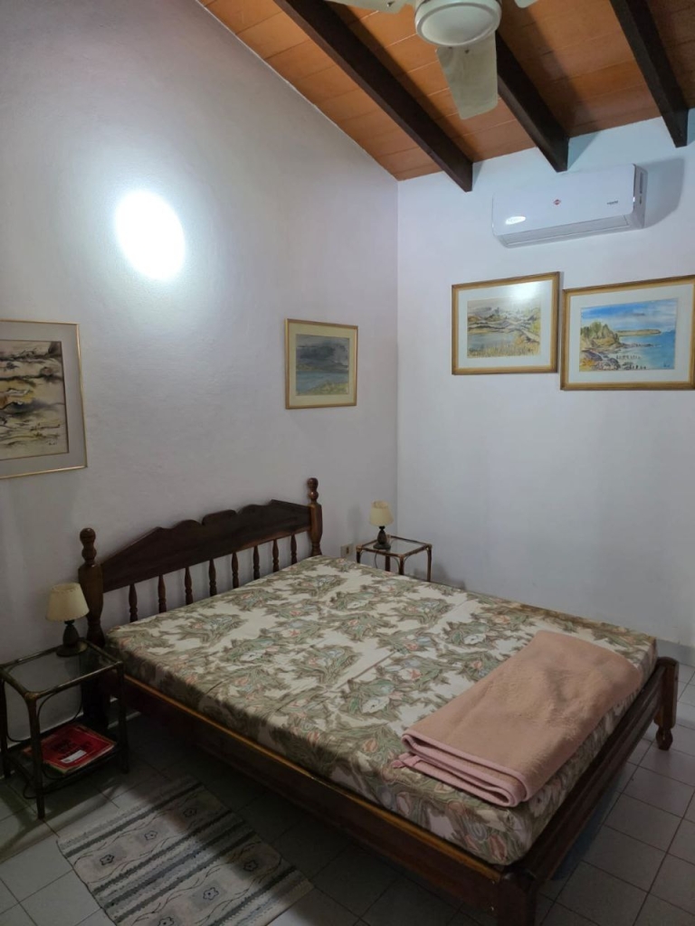 Haus 448 – Ypacaraí