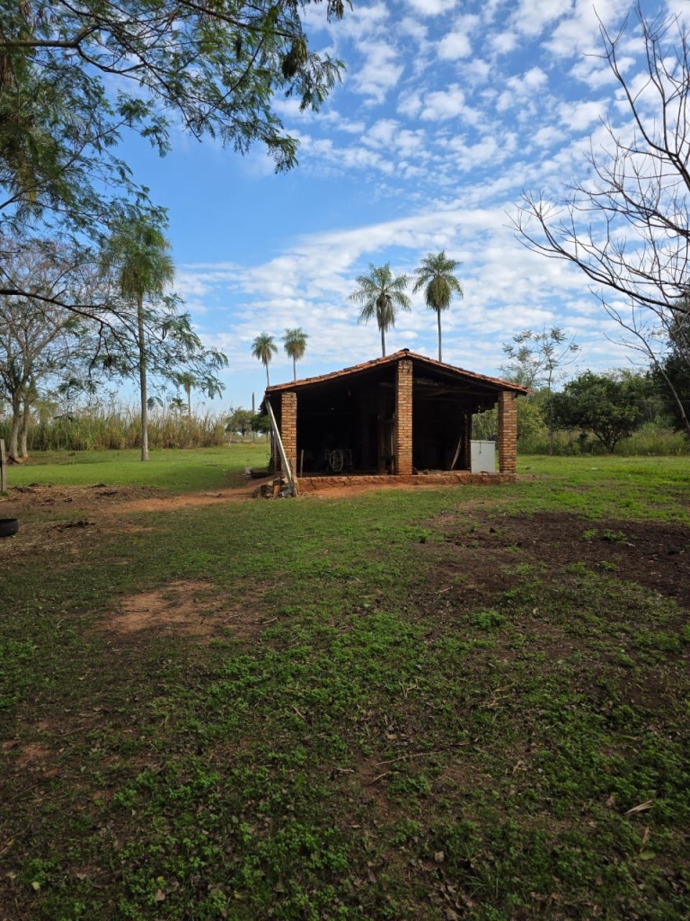 Grundstück mit ParaguayerHaus Altos – 215